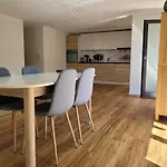 3.5-zimmer Primeli 아파트 *
